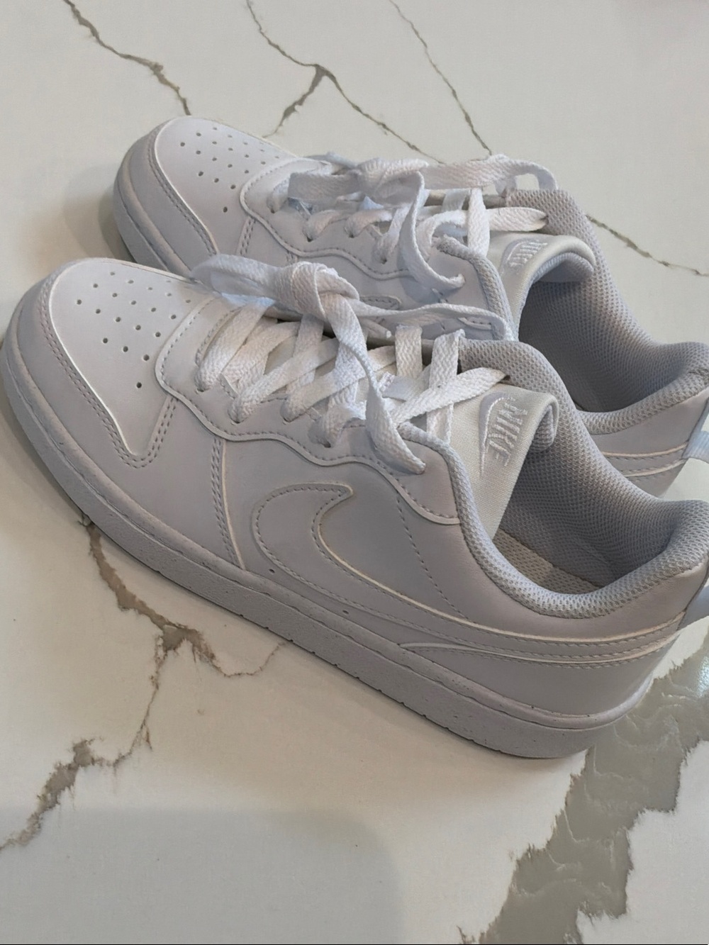 Nike Youth 4.5 White Low-Top Sneakers Subtle Gray New without Tags or box minor